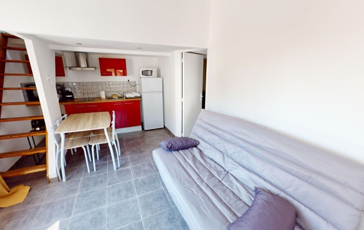 Studio   AGDE  34 m2 390 € 