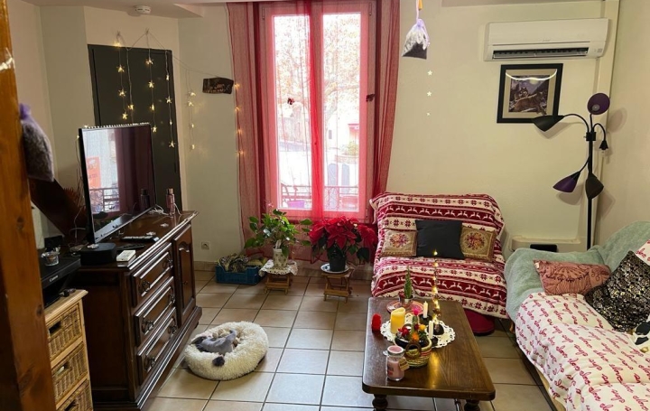 Immeuble   MEZE  79 m2 192 000 € 